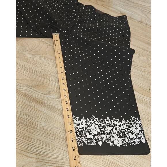 NEW Avenue Super Stretch Pull-On Capri Polka Dot Floral Border Plus Size 26 - Picture 4 of 9